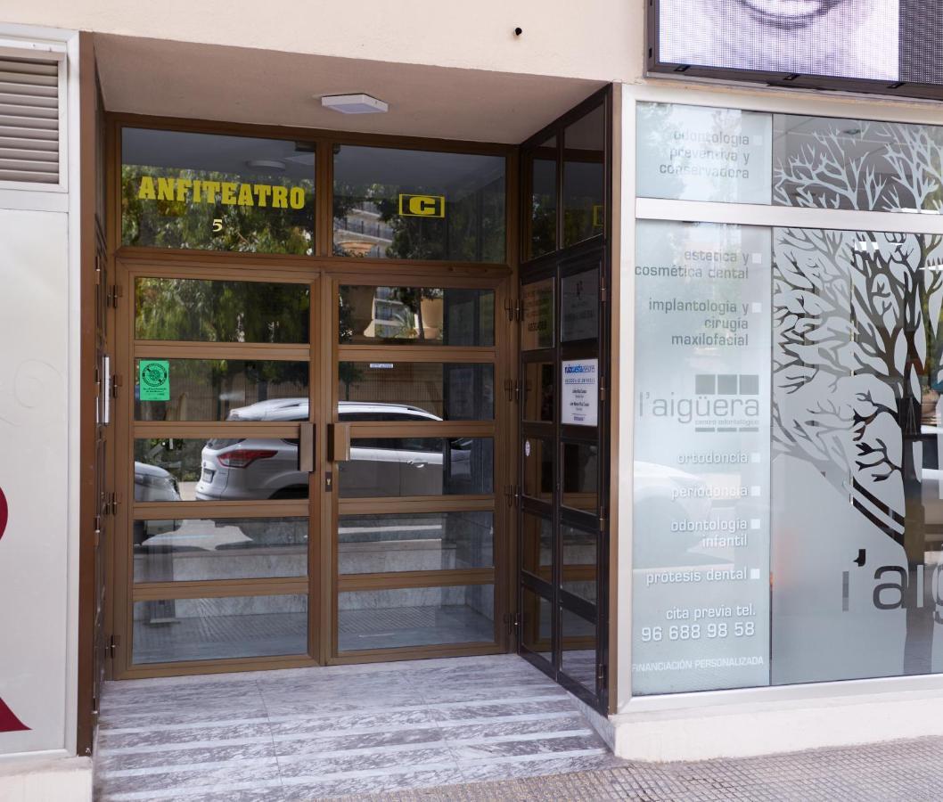 Apartamentos Anfiteatro Benidorm Exterior foto